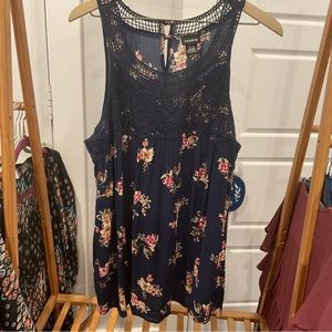 Torrid blue floral crochet front blouse top. Size 2X